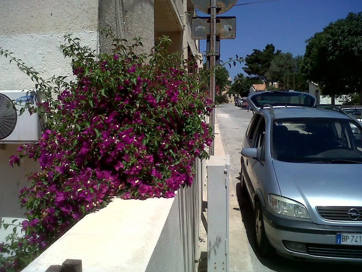 Apartment Appartamento Guitgia Lampedusa Italy